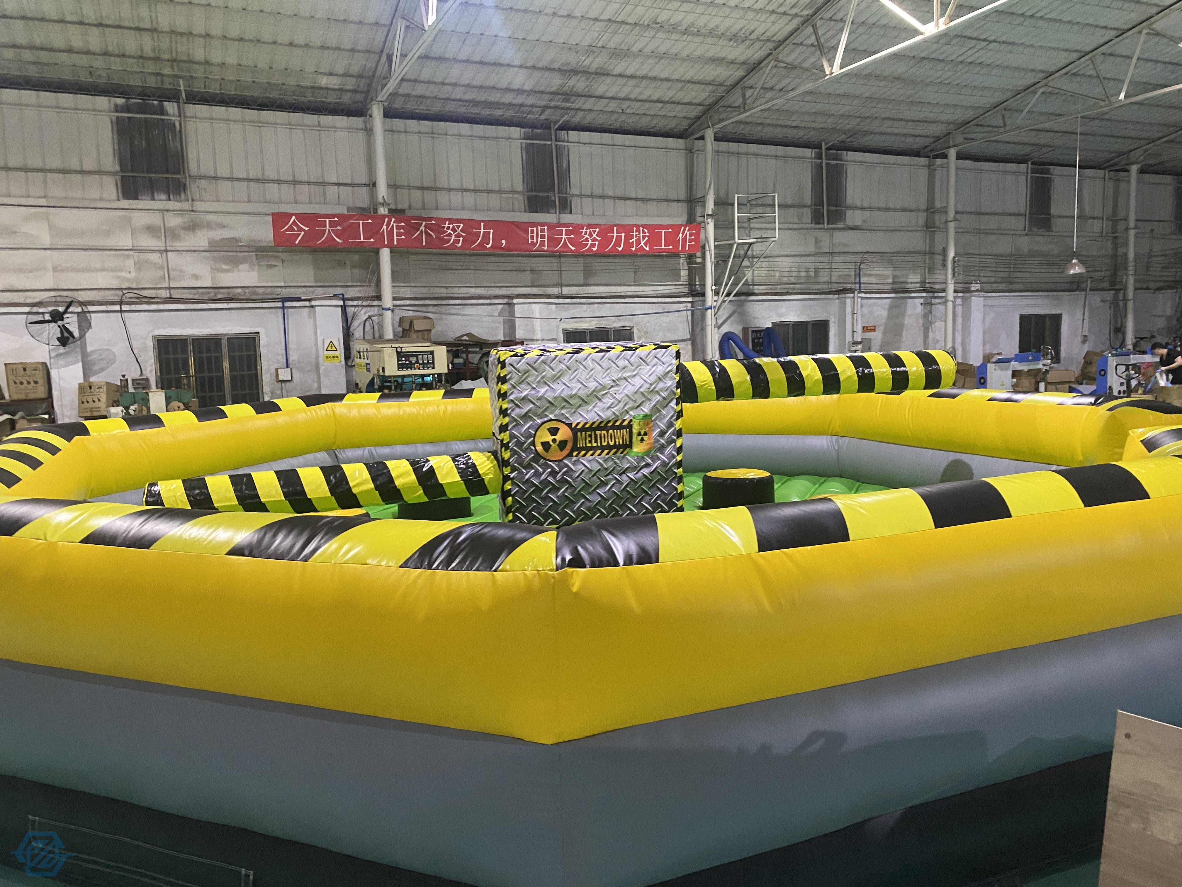 Inflatable Meltdown Outdoor Games Wipe Out Interactive Carnival Games